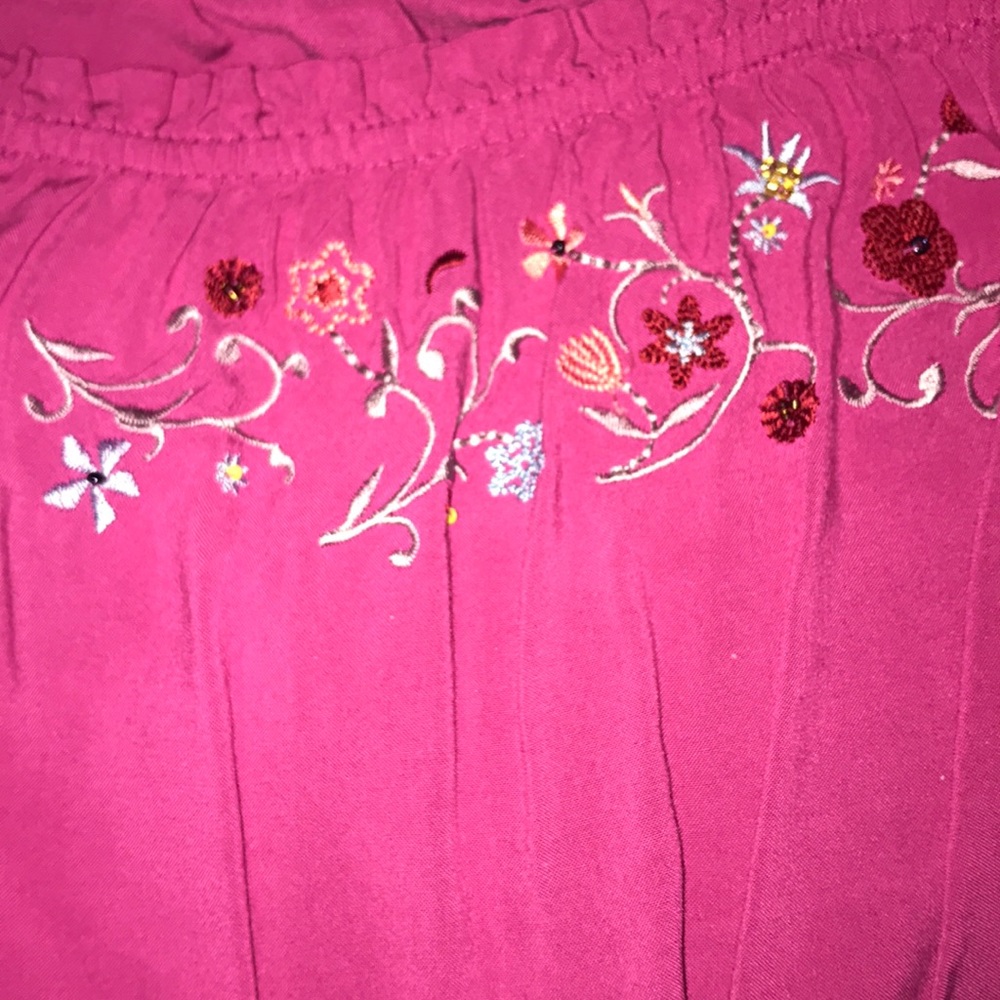 Pink Off-the-Shoulder Top - Picture 4 of 4